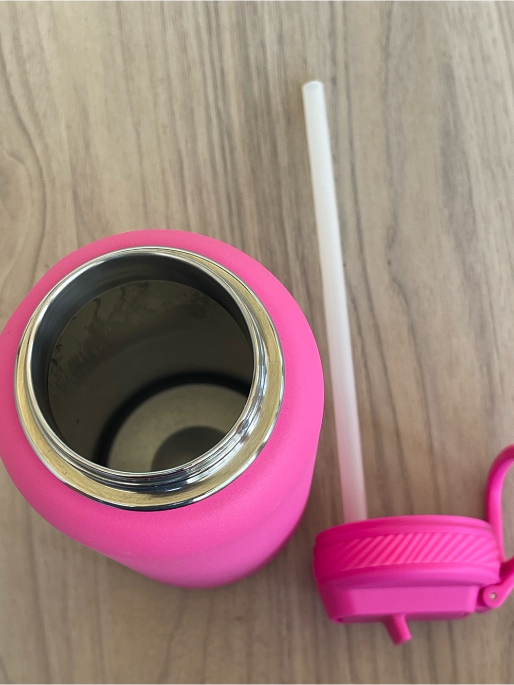 lululemon Hot Pink Insulated Bottle with Straw Lid - Picture 4 of 10